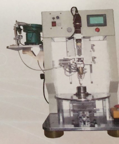 自動打螺絲機(jī)